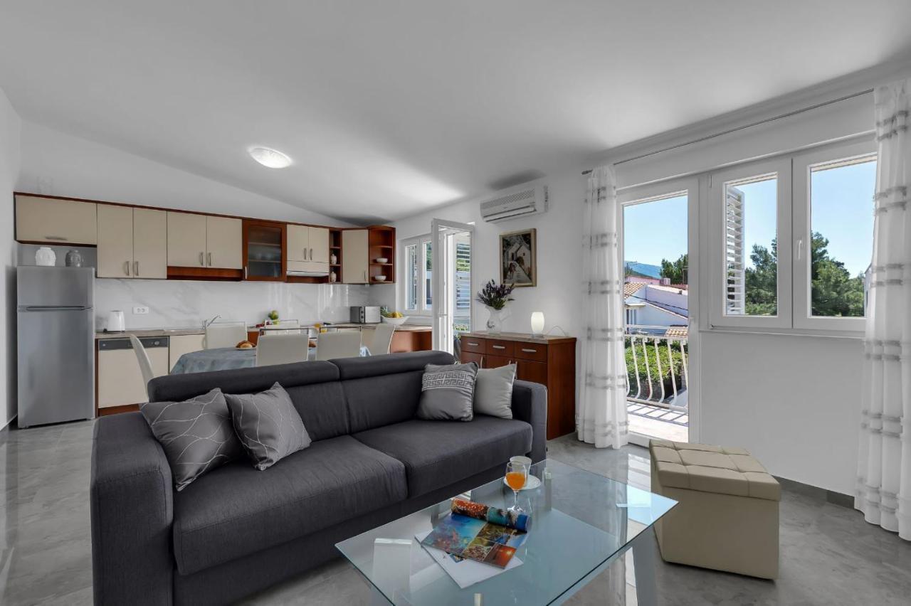 Ana Apartment Макарска Экстерьер фото